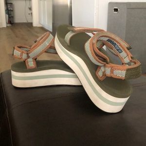 New Teva sandals